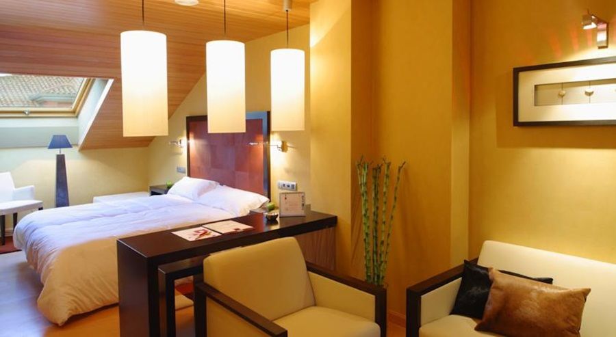 Fruela Hotel 3*
